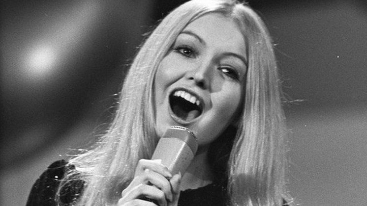 _67656229_eurovision_song_contest_1970_-_mary_hopkin_1