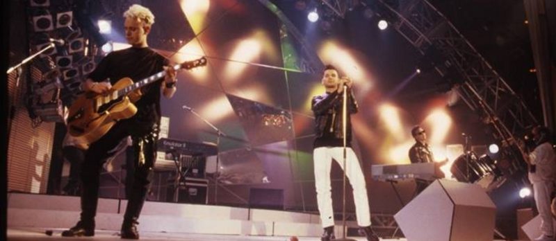 Depeche mode исполняют Enjoy The Silence на Peter`s Pop Show в 1989 году